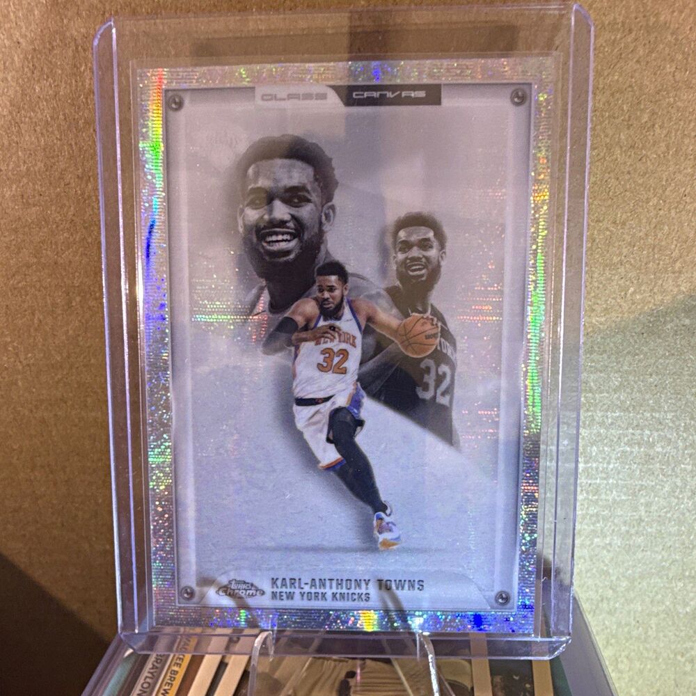 2024-25 Topps Chrome Glass Canvas Hologram Karl-Anthony Towns GC-8 Knicks